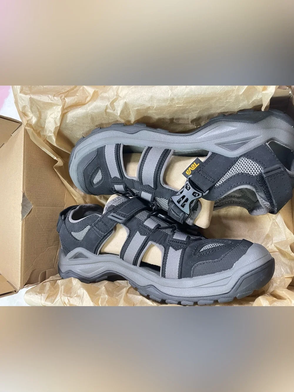 NWB Teva Black and Gray Men's Outdoor Sport Sandal, Size 13